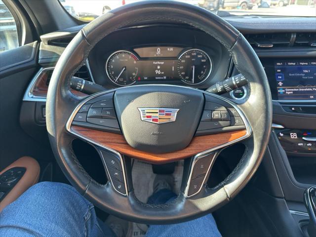 used 2021 Cadillac XT5 car, priced at $29,394