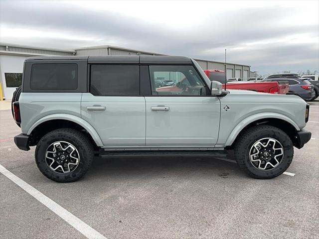 new 2024 Ford Bronco car, priced at $53,594