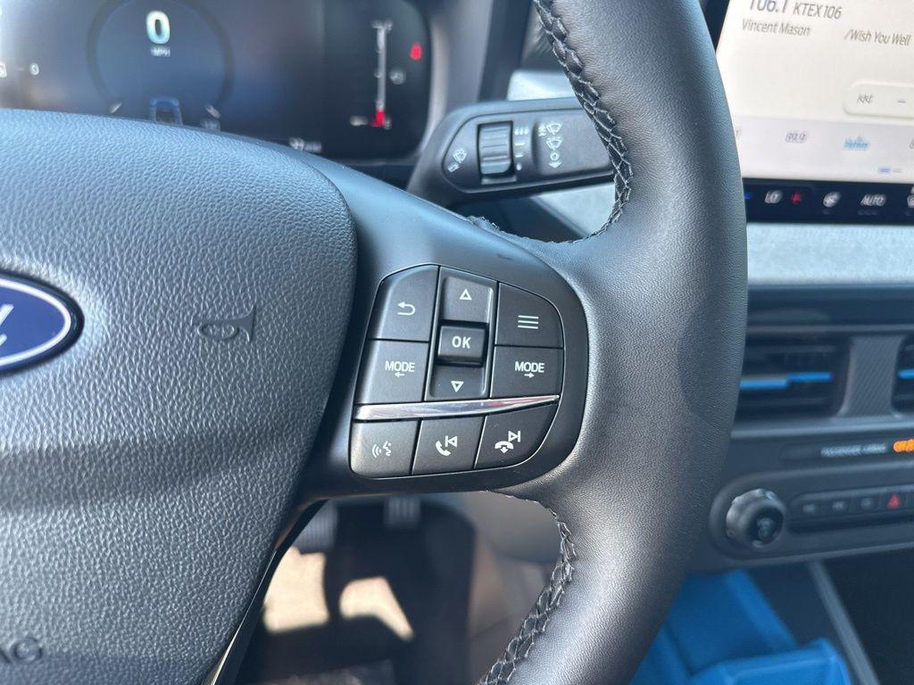new 2025 Ford Maverick car, priced at $33,885