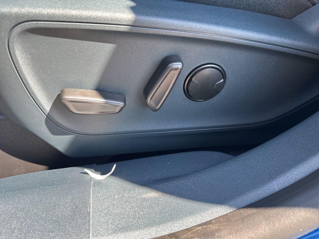 new 2025 Ford Maverick car, priced at $33,885