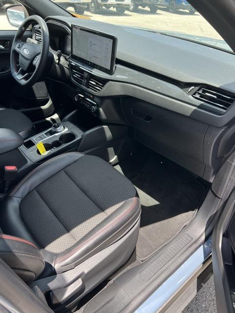 used 2024 Ford Escape car, priced at $25,500