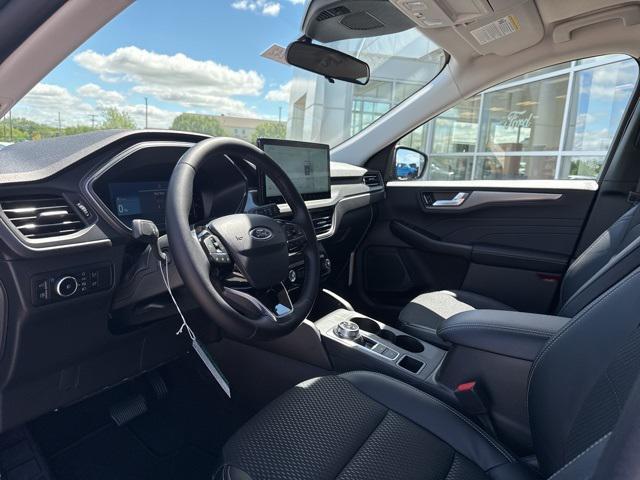 new 2025 Ford Escape PHEV car, priced at $35,895