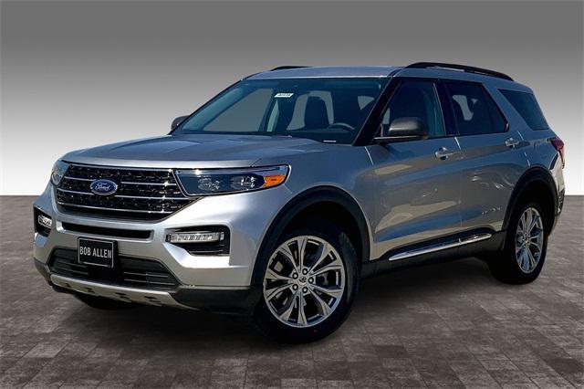 new 2024 Ford Explorer car, priced at $48,357