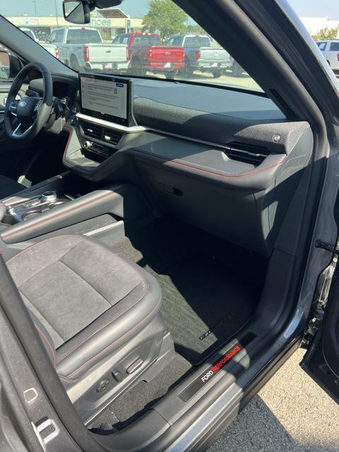 new 2025 Ford Explorer car, priced at $58,391