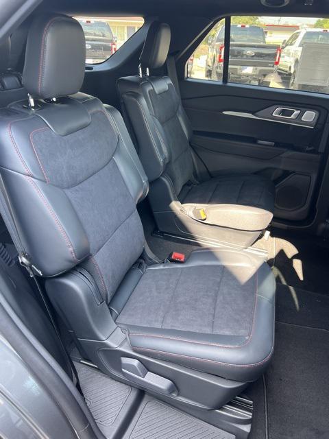 new 2025 Ford Explorer car, priced at $58,391