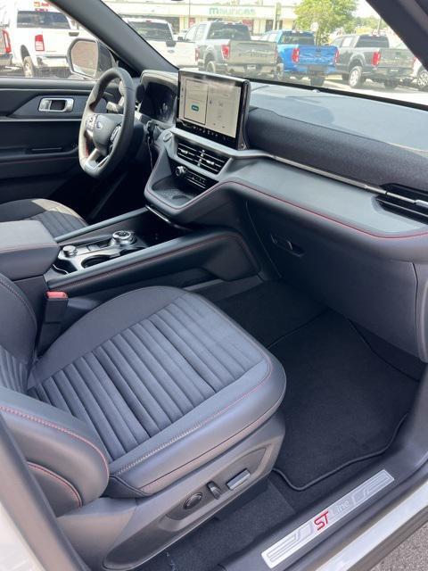 new 2025 Ford Explorer car, priced at $52,390