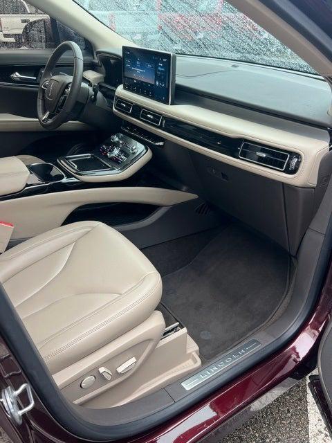 used 2022 Lincoln Nautilus car, priced at $26,200