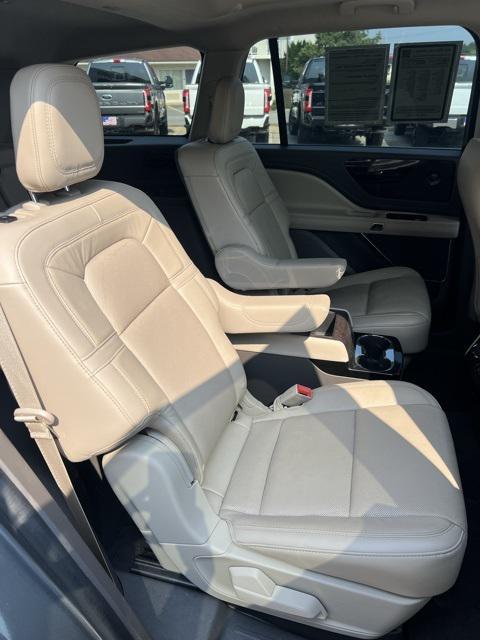 used 2022 Lincoln Aviator car, priced at $44,200