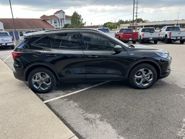 used 2025 Ford Escape car, priced at $27,900