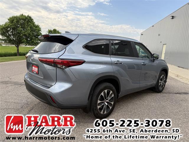 used 2023 Toyota Highlander Hybrid car, priced at $47,999