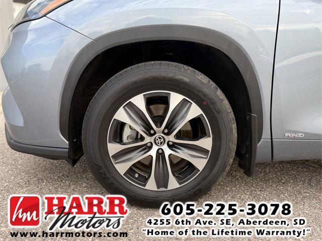 used 2023 Toyota Highlander Hybrid car, priced at $47,999