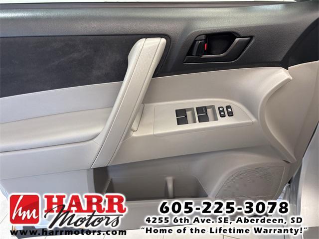 used 2008 Toyota Highlander car, priced at $5,999