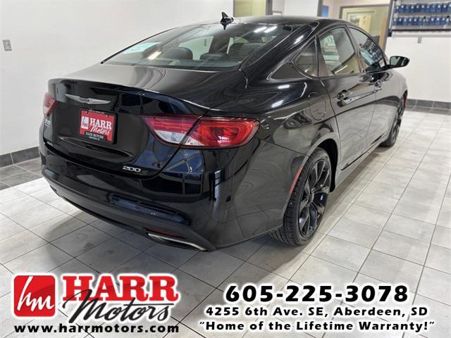 used 2015 Chrysler 200 car