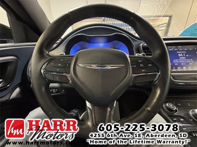 used 2015 Chrysler 200 car