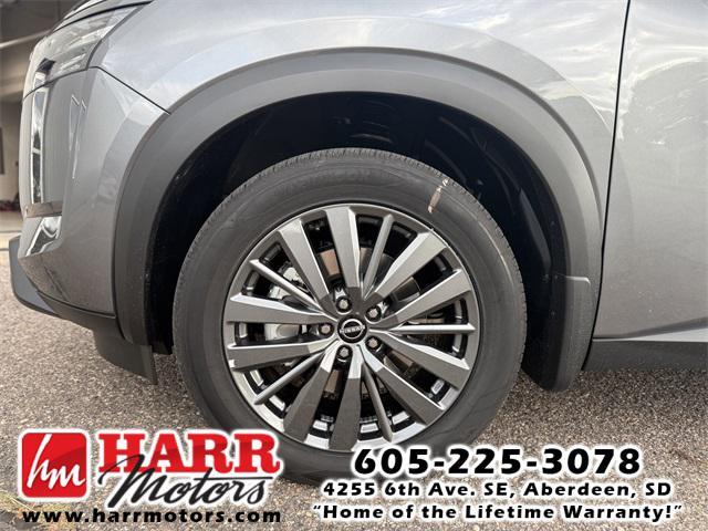 new 2025 Nissan Pathfinder car, priced at $46,925