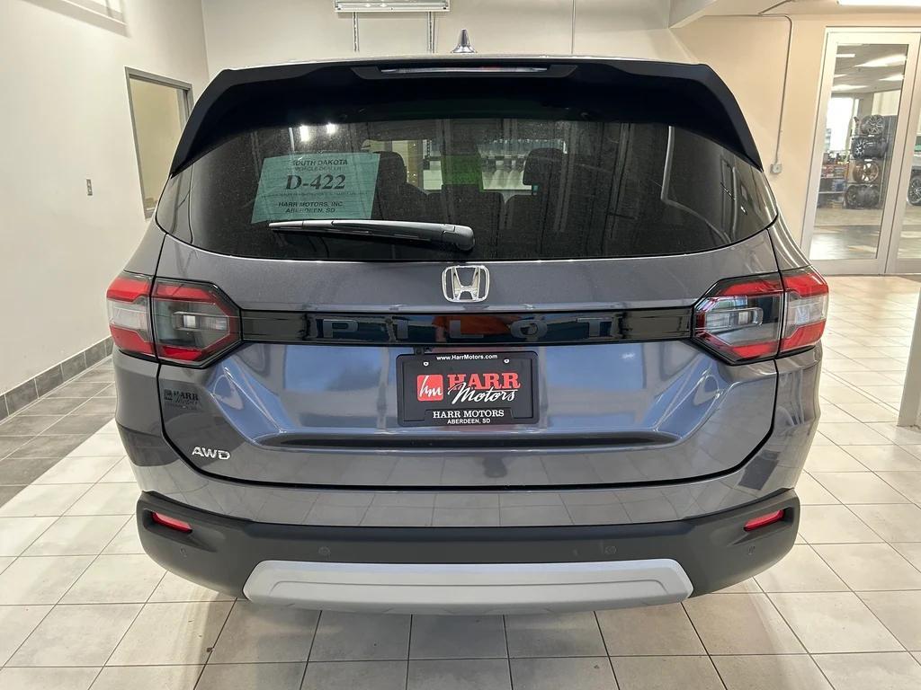 new 2025 Honda Pilot car, priced at $47,095