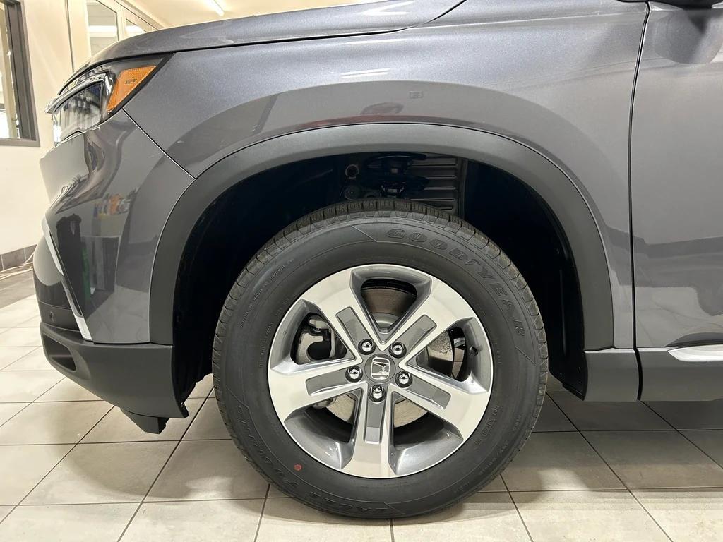 new 2025 Honda Pilot car, priced at $47,095