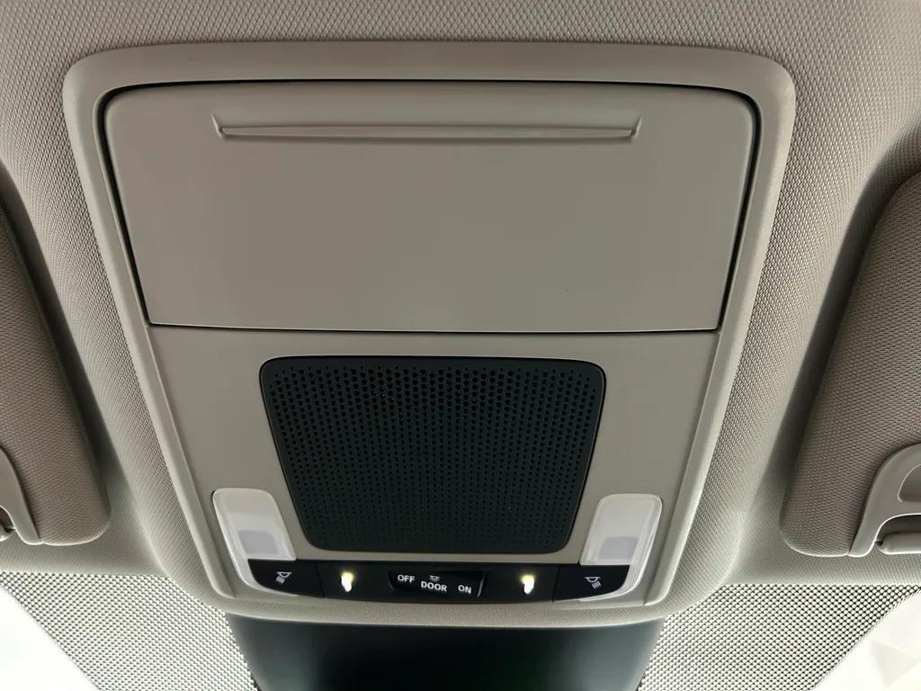new 2025 Honda Pilot car, priced at $47,095