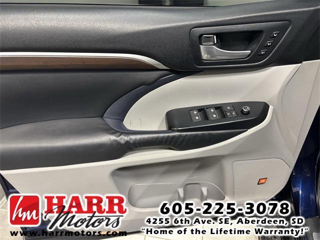 used 2015 Toyota Highlander car, priced at $16,999