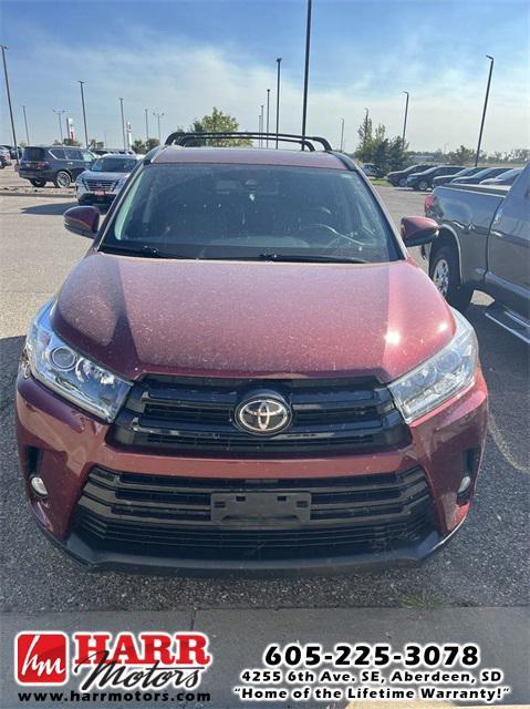 used 2018 Toyota Highlander car, priced at $27,999