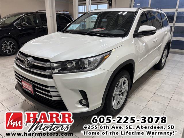 used 2019 Toyota Highlander car, priced at $27,495