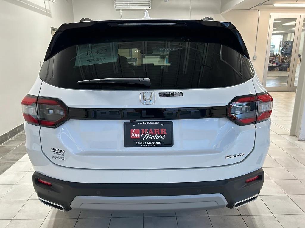 new 2025 Honda Pilot car, priced at $51,550