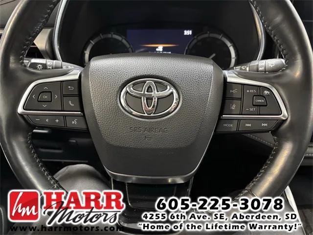 used 2021 Toyota Highlander car, priced at $32,999