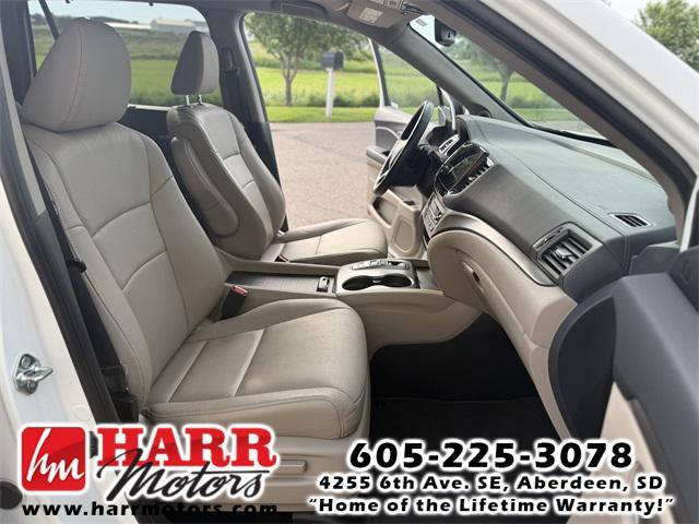 used 2021 Honda Pilot car, priced at $30,999
