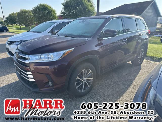 used 2019 Toyota Highlander car, priced at $26,999