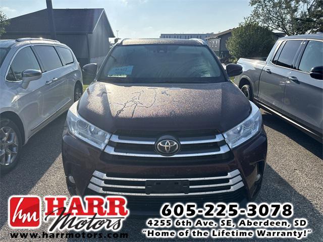 used 2019 Toyota Highlander car, priced at $26,999