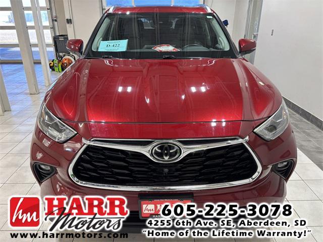 used 2021 Toyota Highlander car, priced at $33,999