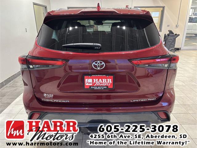 used 2021 Toyota Highlander car, priced at $33,999
