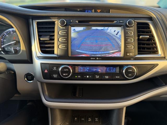 used 2015 Toyota Highlander car, priced at $16,495