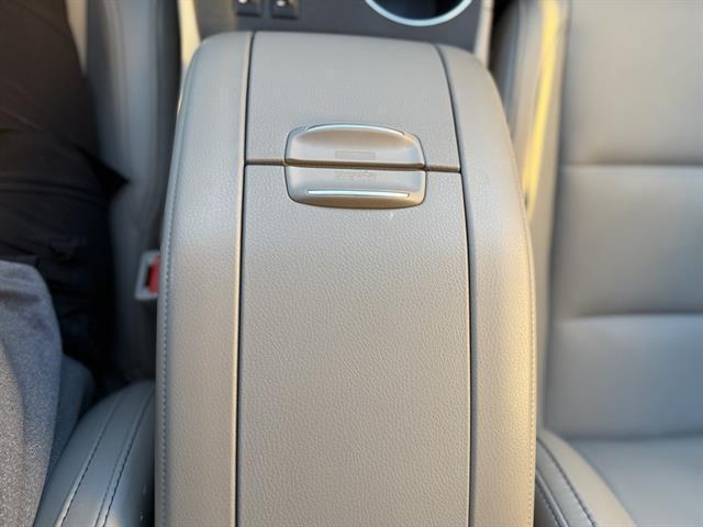 used 2015 Toyota Highlander car, priced at $16,495