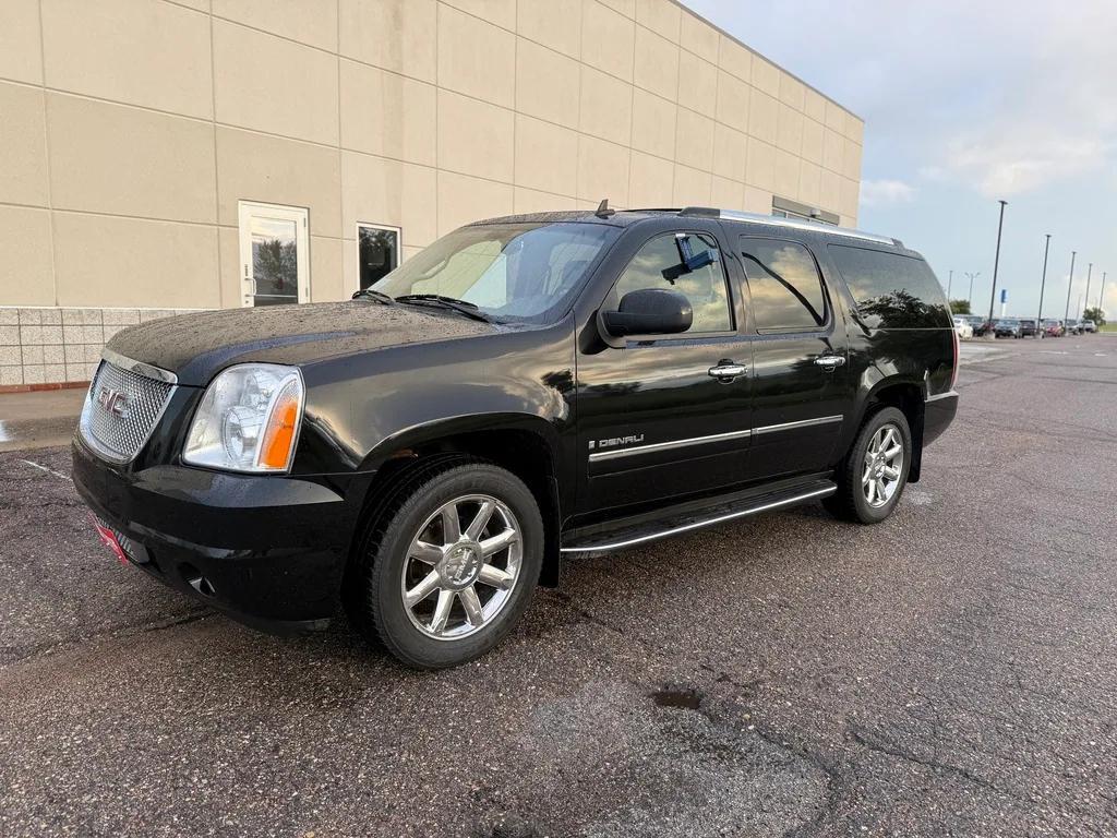 used 2009 GMC Yukon XL car, priced at $7,999