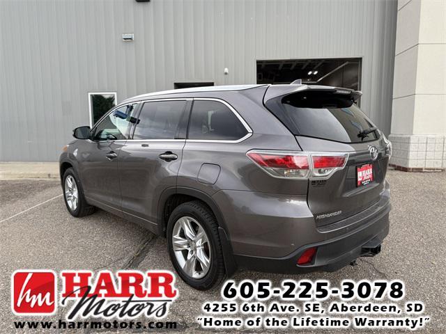 used 2015 Toyota Highlander car, priced at $22,999