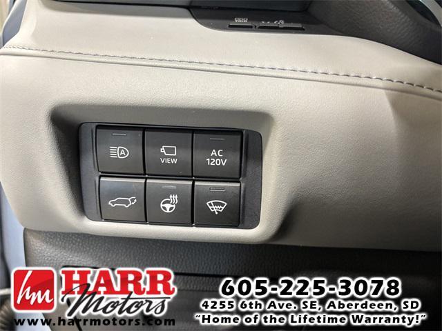 used 2021 Toyota Highlander Hybrid car, priced at $38,999