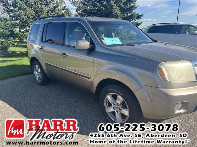 used 2011 Honda Pilot car, priced at $7,999