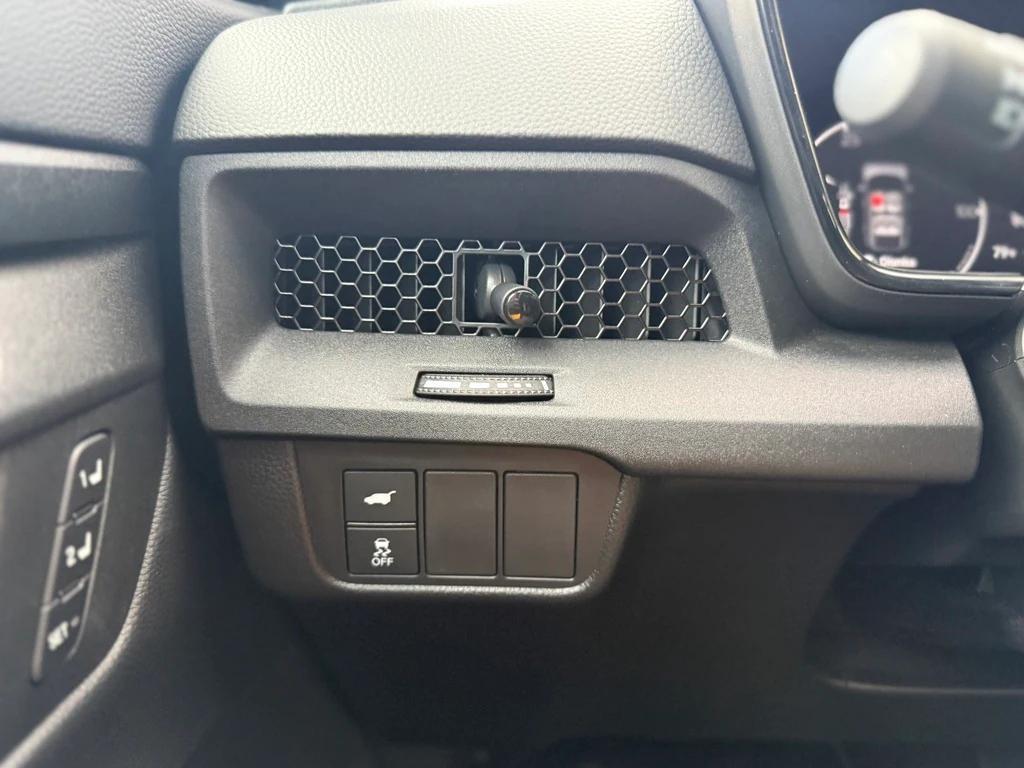 used 2025 Honda CR-V Hybrid car
