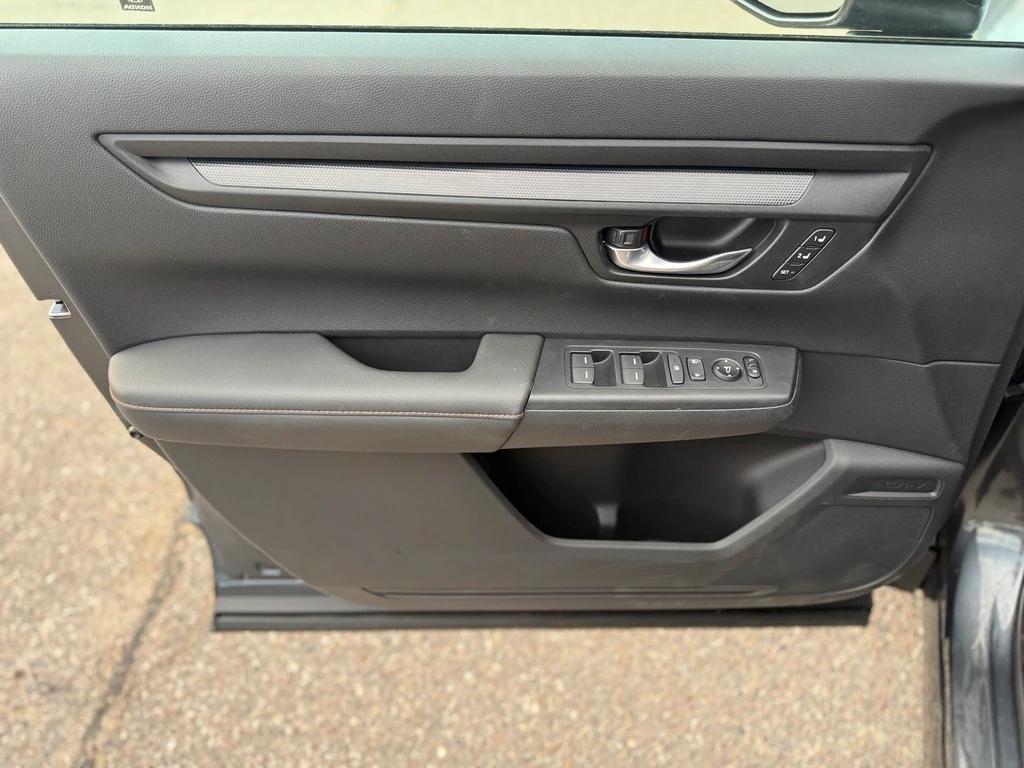 used 2025 Honda CR-V Hybrid car