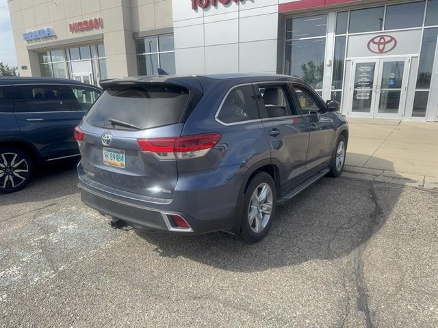 used 2018 Toyota Highlander car, priced at $27,999