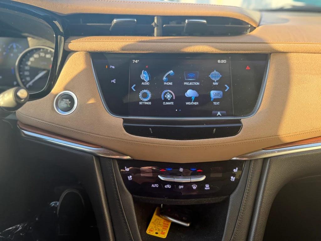 used 2017 Cadillac XT5 car, priced at $19,999