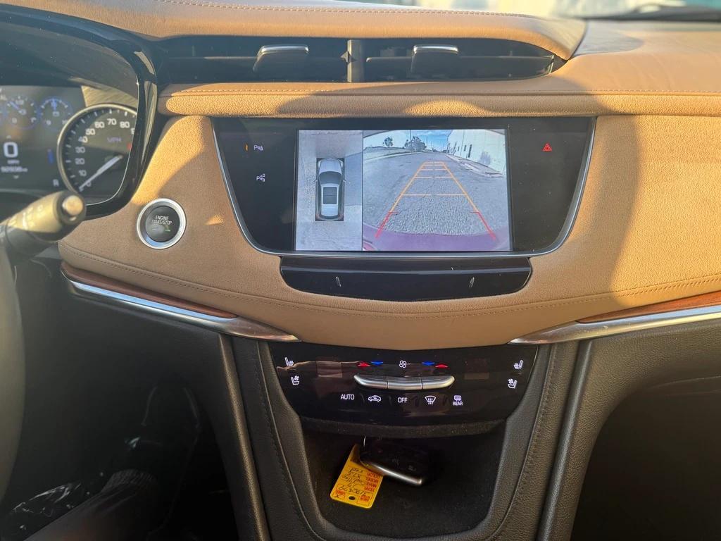 used 2017 Cadillac XT5 car, priced at $19,999