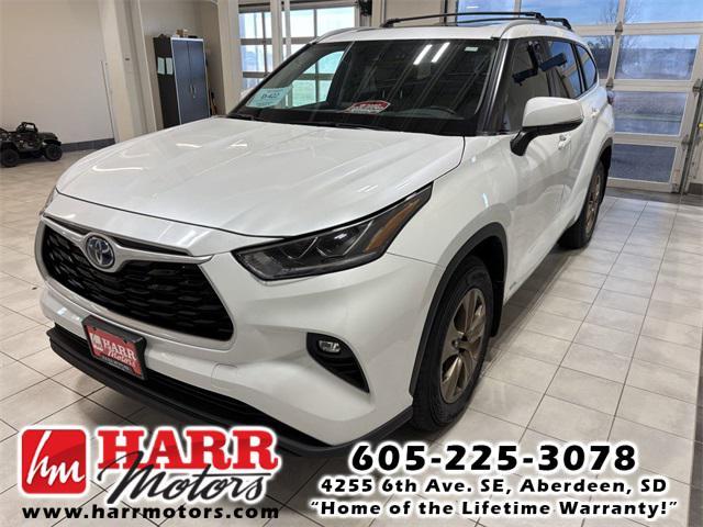 used 2023 Toyota Highlander Hybrid car, priced at $42,599