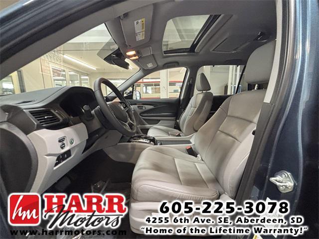 used 2022 Honda Pilot car, priced at $37,999