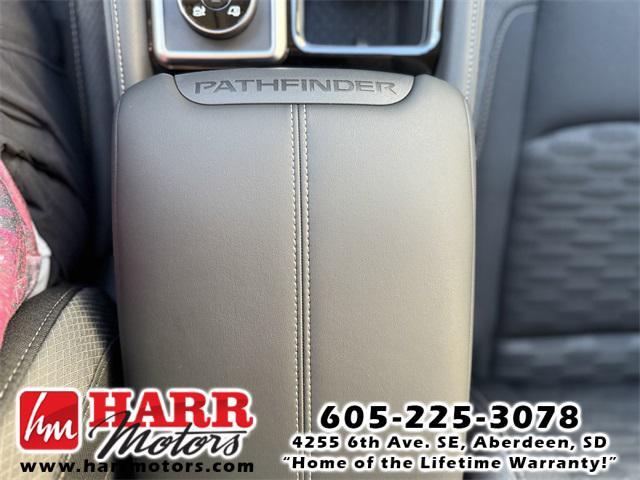 new 2025 Nissan Pathfinder car, priced at $40,775