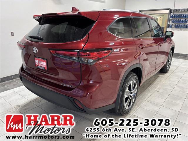 used 2021 Toyota Highlander car, priced at $32,595