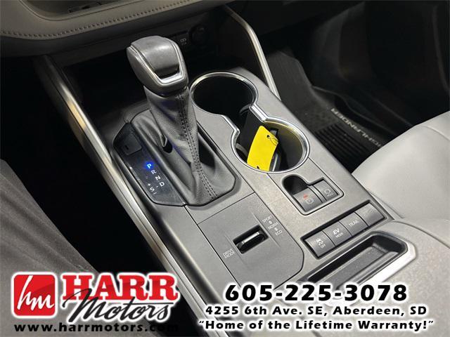 used 2021 Toyota Highlander Hybrid car, priced at $34,999