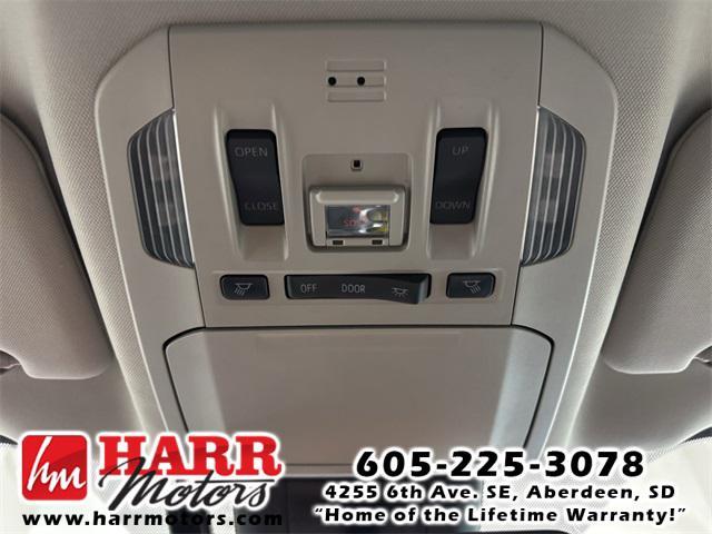 used 2022 Toyota Highlander car, priced at $39,999
