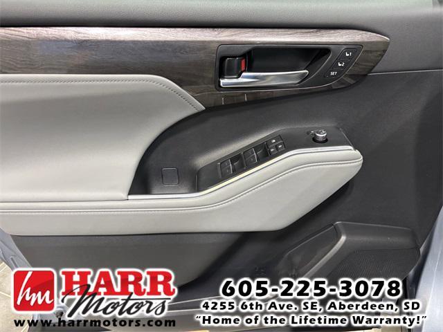 used 2024 Toyota Highlander car, priced at $49,999